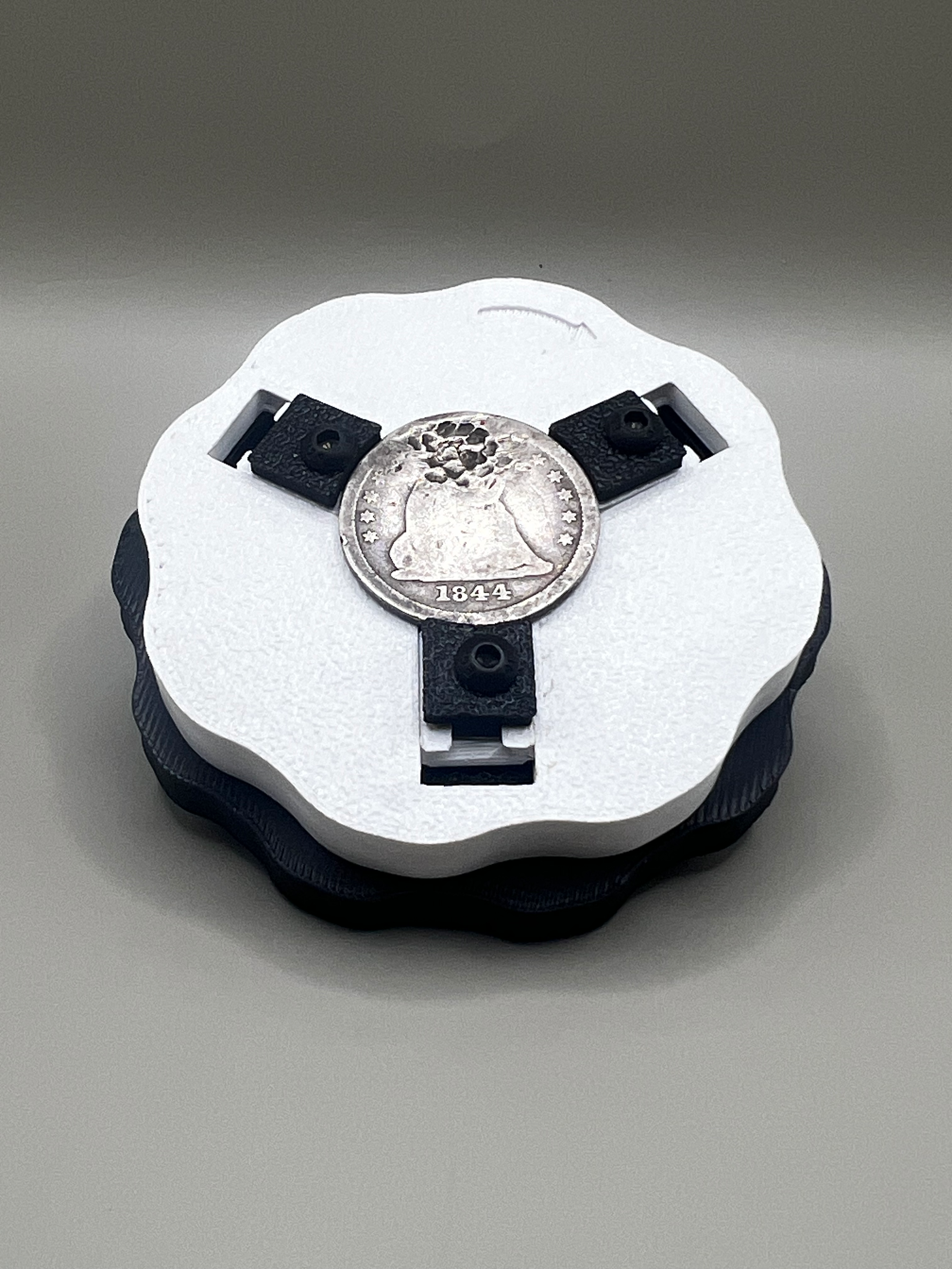 Coin/Button Vise for Cleaning