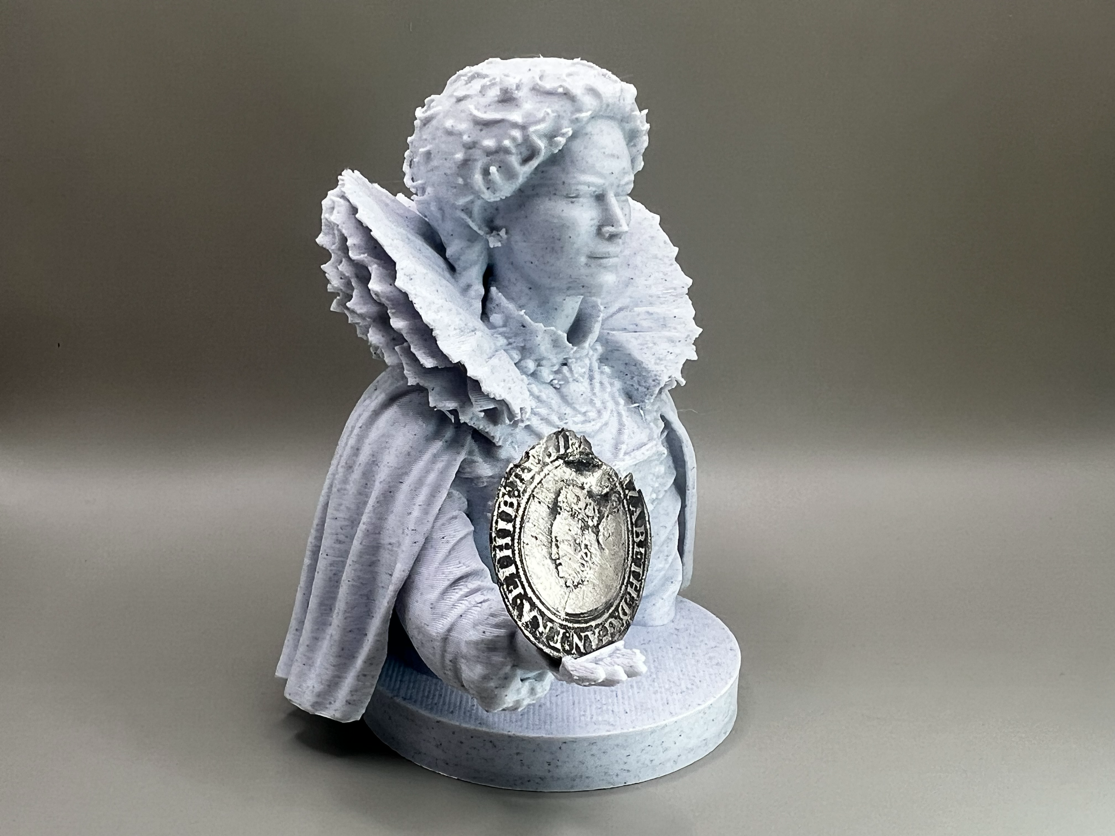 Queen Elizabeth I (Lizzy) of England, France and Ireland Display